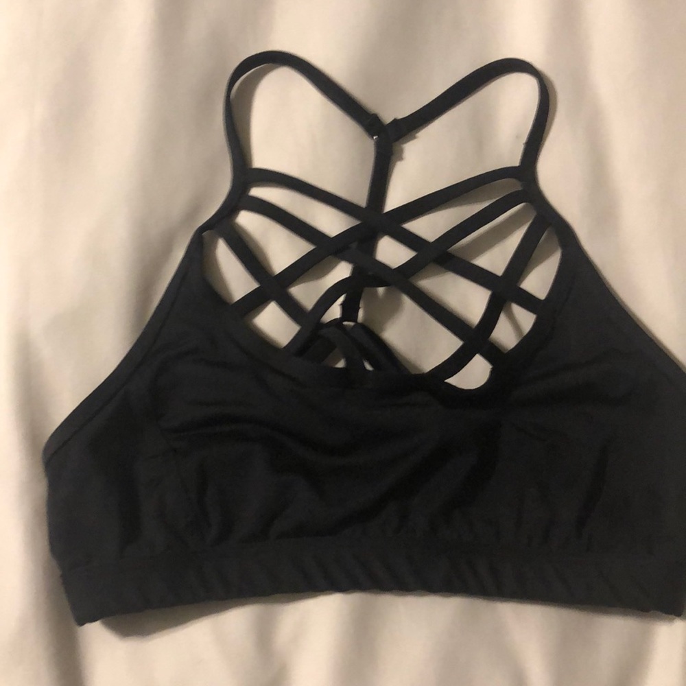 CALIA by Carrie underwood strappy sports bra
